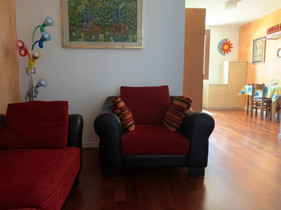 אנזולה נל'אמיליה Appartamento Andrew'S House Con Parcheggio Privato מראה חיצוני תמונה