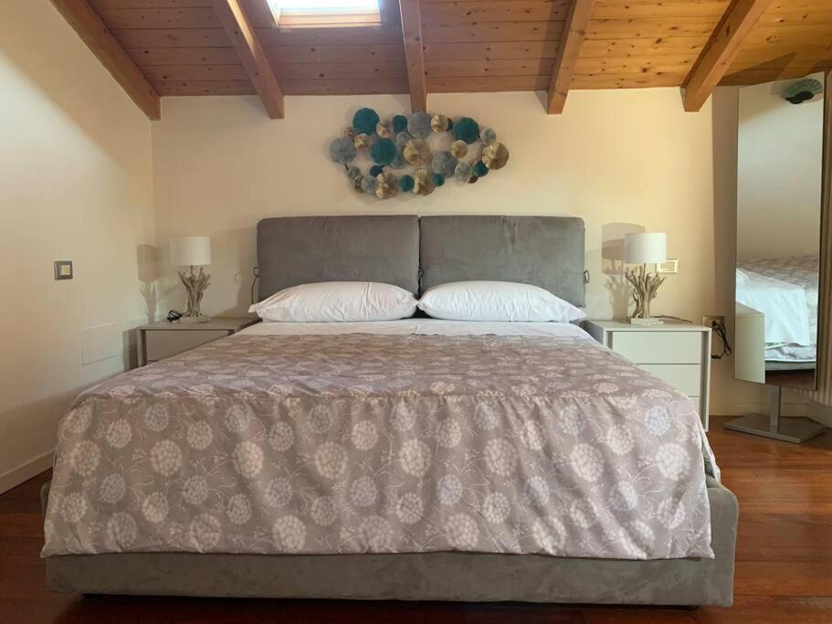 אנזולה נל'אמיליה Appartamento Andrew'S House Con Parcheggio Privato מראה חיצוני תמונה