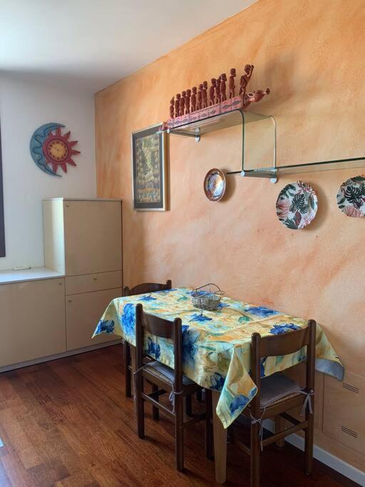 אנזולה נל'אמיליה Appartamento Andrew'S House Con Parcheggio Privato מראה חיצוני תמונה
