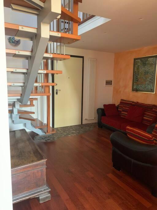 אנזולה נל'אמיליה Appartamento Andrew'S House Con Parcheggio Privato מראה חיצוני תמונה