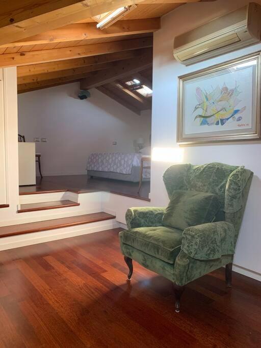 אנזולה נל'אמיליה Appartamento Andrew'S House Con Parcheggio Privato מראה חיצוני תמונה